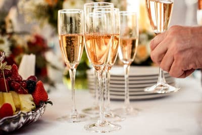 Figura illustrativa Nova Maiori S.n.c. di Lupo Alfonso e Lupo Lucia