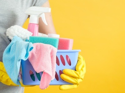 Figura illustrativa Profumeria Cosmetica Lista Nozze di Maio Paolo