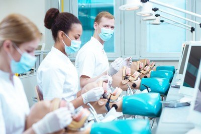 Figura illustrativa CMS 2000 Srl