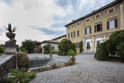 Figura illustrativa VR Eventi S.a.s. di Verzeri Sabina & C.