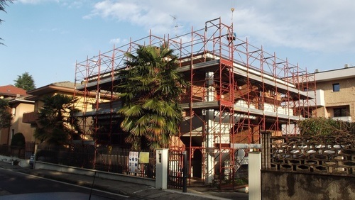 RECUPERO SOTTOTETTO SARONNO - montaggio ponteggio