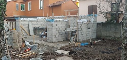 EDIFICAZIONE NUOVA AUTORIMESSA SARONNO - realizzazione murature