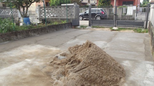 EDIFICAZIONE NUOVA AUTORIMESSA SOLARO - realizzazione platea per pavimentazione esterna