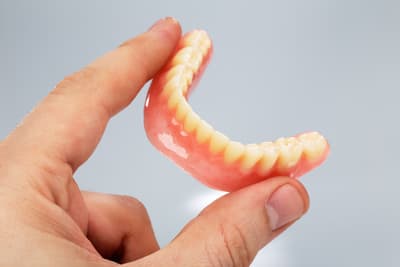Figura illustrativa Studio Dentistico Dr. Massimo Mento