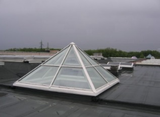 Figura illustrativa Manulux Srl