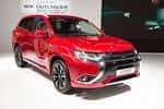 miniatura Car Towing H24 Mitsubishi Outlander PHEV 
