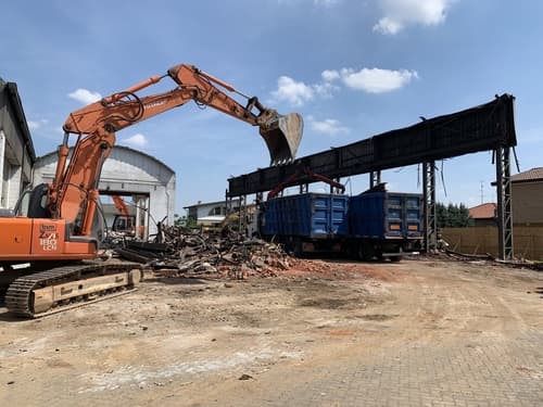bonifica e demolizioni capannoni