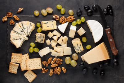 Figura illustrativa Elleesse Formaggi & Elleesse Chicken