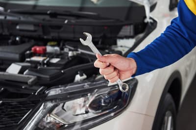 Figura illustrativa Autofficina Emmedibi