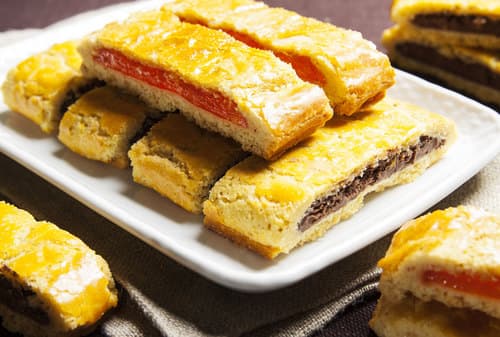 Cantuccioni farciti con cioccolato, marmellata di albicocche - Cantucci di friabile pastafrolla in versione maxi, con farcitura di gustosa crema di cioccolato oppure con marmellata di albicocche.


Peso Netto 1500gr
Scadenza 180gg
Dim. Pallet 80x120cm – 9 cart. per strato
Pallettizzazione max 180 cartoni