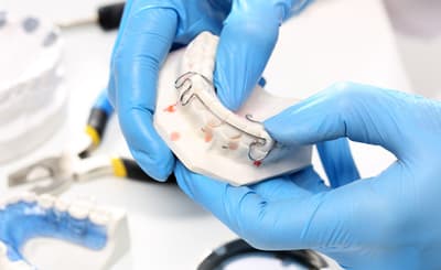 Figura illustrativa Clinica Dentale Tortonese S.r.l.