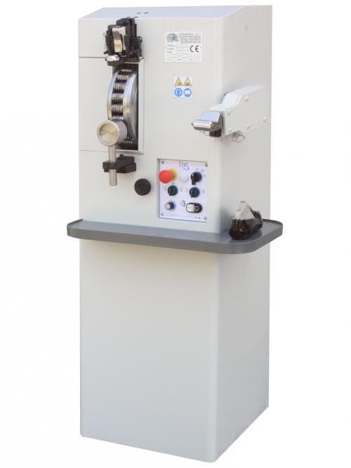  - Ribattitrice per calzature donna.