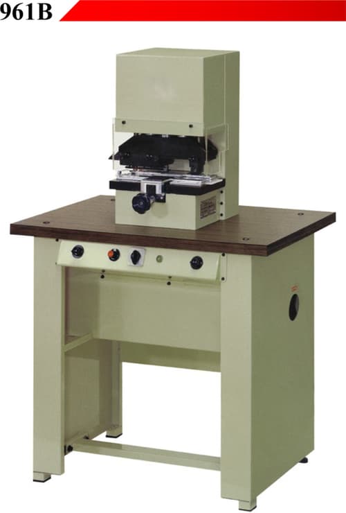  - Fustellatrice Pelletteria