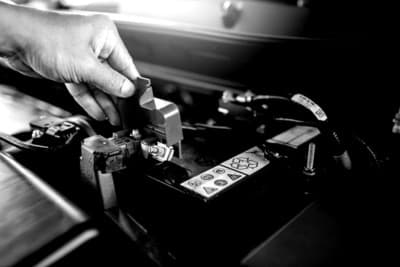 Figura illustrativa Autofficina Perego