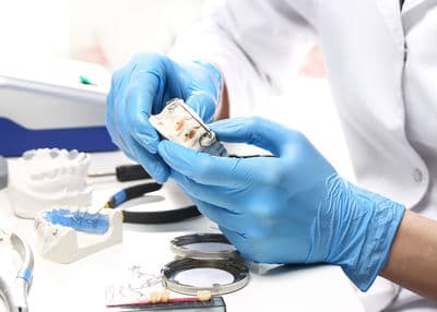 Figura illustrativa Centro Dentistico di Gustinetti Andrea & C.