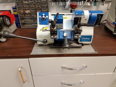 Figura illustrativa B.P. Edil Applicazioni di Belluardo Pietro e Pisana Giancarlo S.n .c.