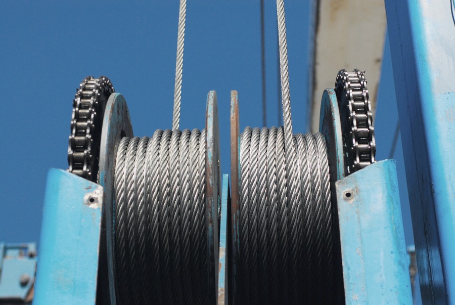 Figura illustrativa Costruzione Equipaggiamenti Elettrici S.r.l.