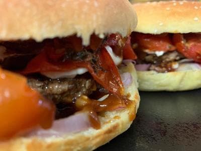 Figura illustrativa Ai Prati - Artigiani in Cucina