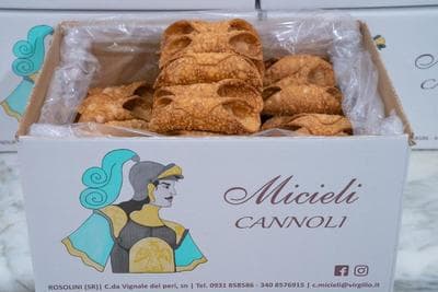 Prodotti per pasticcerie Toscana Distribuzione vendita ingrosso prodotti per  pasticcerie Firenze Prato articoli