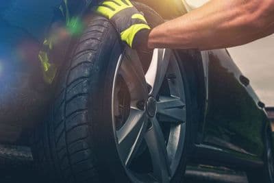 Figura illustrativa Autofficina Bassi S.r.l.