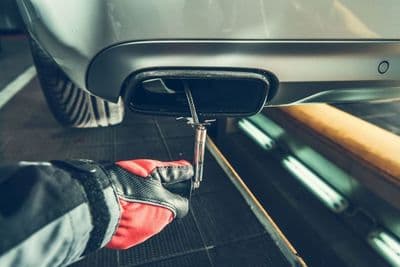 Figura illustrativa Autofficina Bassi S.r.l.