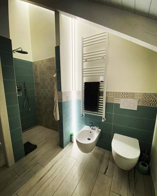 NUOVO BAGNO IN RECUPERO DI SOTTOTETTO