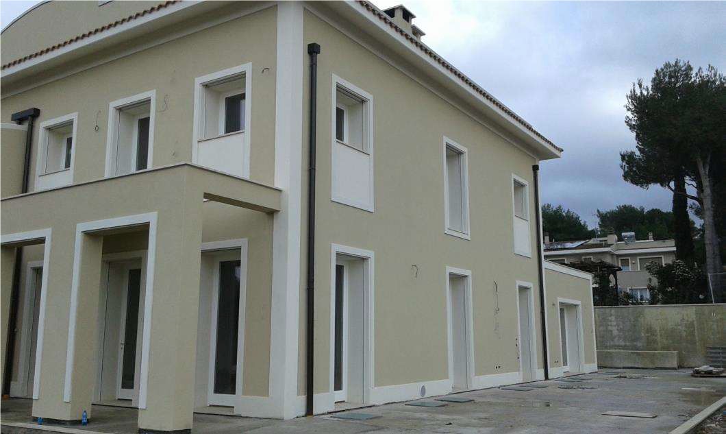 VILLA BIFAMILIARE MONTENERO