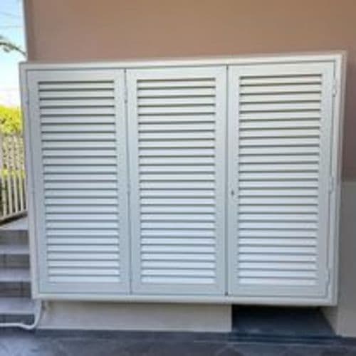 Sportello copricontatori in alluminio a persiana stecca fissa Avorio Goffrato