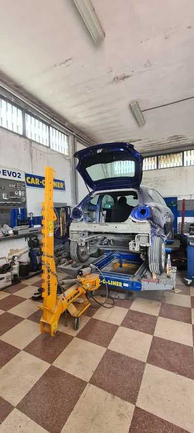 Figura illustrativa Terranova Michele Autocarrozzeria