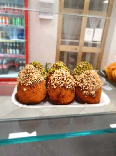 Figura illustrativa I Rustici dell'Etna