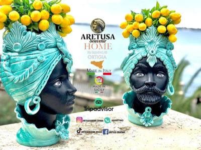 Figura illustrativa Aretusa Ceramica & Souvenir