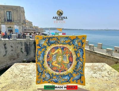 Figura illustrativa Aretusa Ceramica & Souvenir