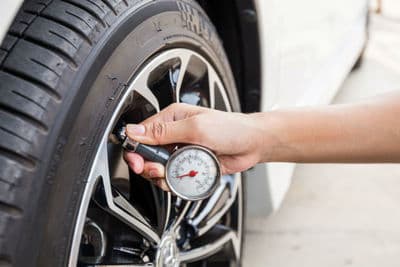 Figura illustrativa BM Tyres Gommista Giarre
