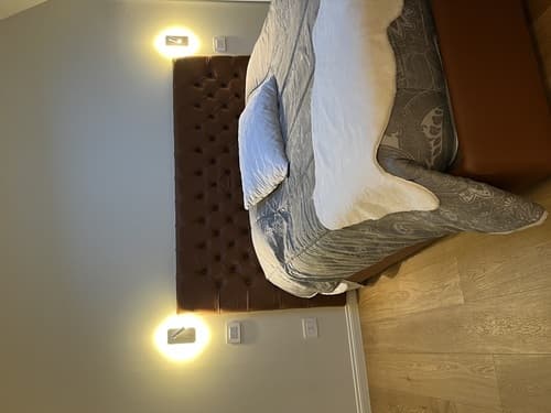 letto - Letto contenitore con testata in stile Chesterfield