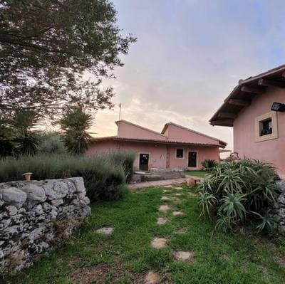 Figura illustrativa Agriturismo le Mangiatoie del Re Giordano