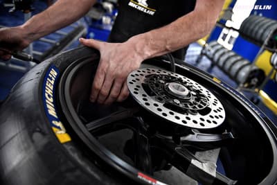 Figura illustrativa Nuova Iblea Pneumatici