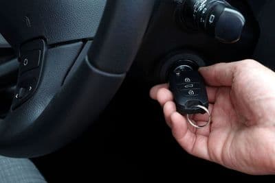 Figura illustrativa Autofficina Bassi S.r.l.