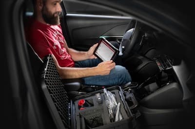 Figura illustrativa Sistemauto Elettrauto Boccadifuoco