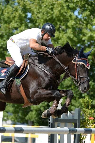 Figura illustrativa FarmaBellomo della Dottoressa Bellomo Rosita