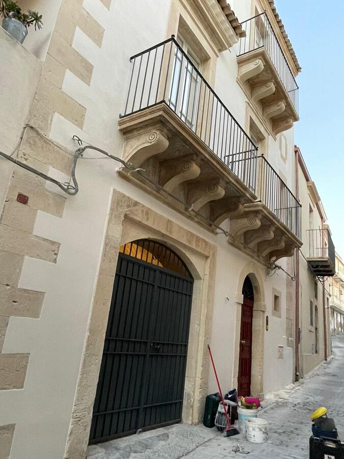  - Cantiere casa privata via Pietro Micca Noto (Sr)