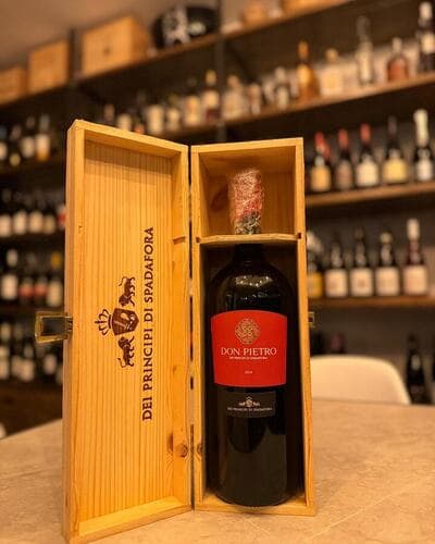 Figura illustrativa Rewine Enoteca