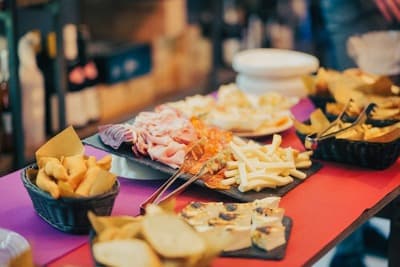 Figura illustrativa Rewine Enoteca