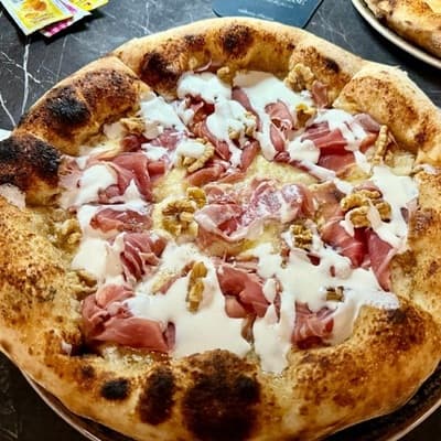 Figura illustrativa Ristorante Pizzeria Prima Classe