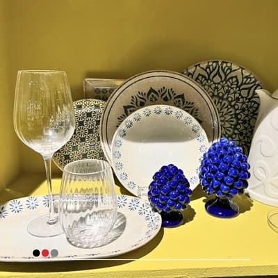 Figura illustrativa Amica Articoli da Regalo