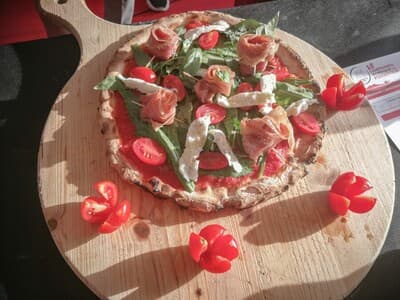 Figura illustrativa Pizzeria Rustica