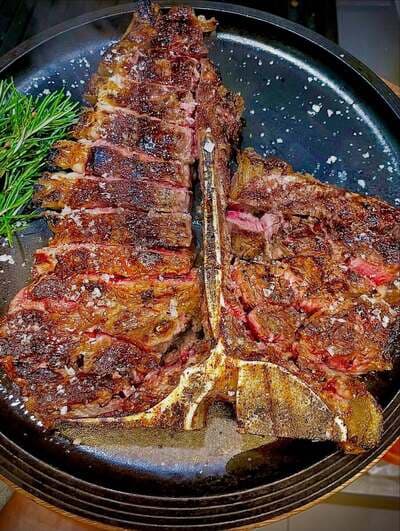 Figura illustrativa Anello Grill House