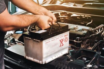 Come proteggere la batteria dell’auto dal freddo: prevenzione, controlli e buone abitudini