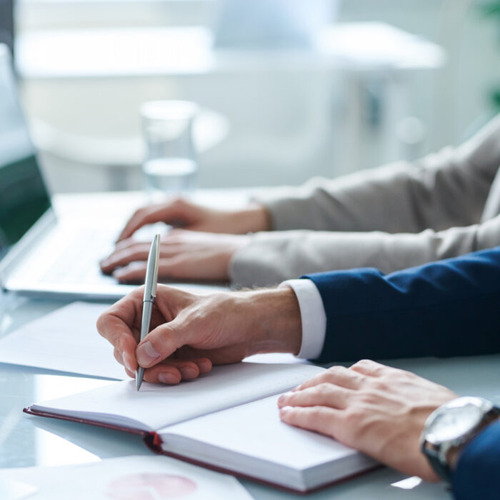 Figura illustrativa Studio Vaccarello Consulenti del Lavoro