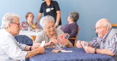 Figura illustrativa Ambraserena Residenza per Anziani