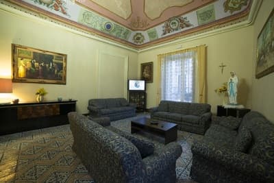 Figura illustrativa Ambraserena Residenza per Anziani